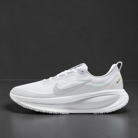 Nike Vomero 18 GORE-TEX Waterproof Mens Running Shoes Size 11 HQ7001 100 NEW main image 8